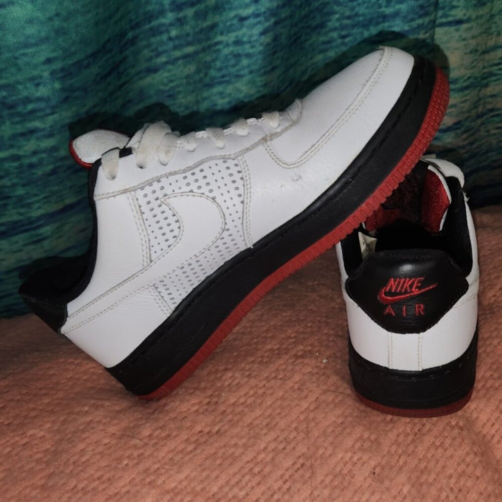 Nike Air Force Sneakers